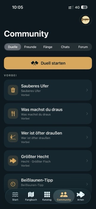 Community-Bereich der LYNE App mit Duellen
